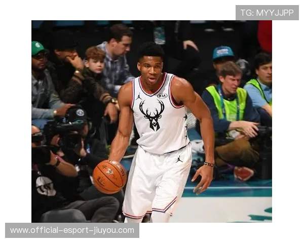 字母哥存在感贯穿全场